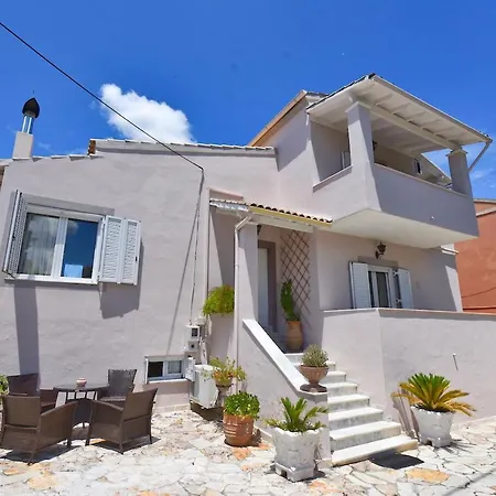Iridos Villa Kontokali