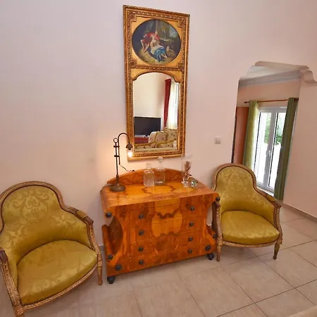 Iridos Villa *